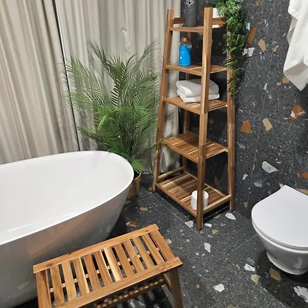 Apartment Czarnogorska Perla